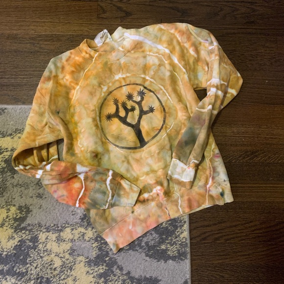 Awesome Tie Dyed and Printed Joshua Tree National Park Sweatshirt Small - Picture 2 of 6